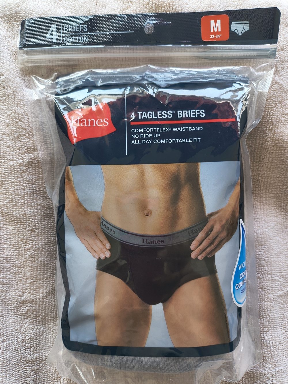 Hanes Men’s Black Tagless Briefs - Black (4 Pack)